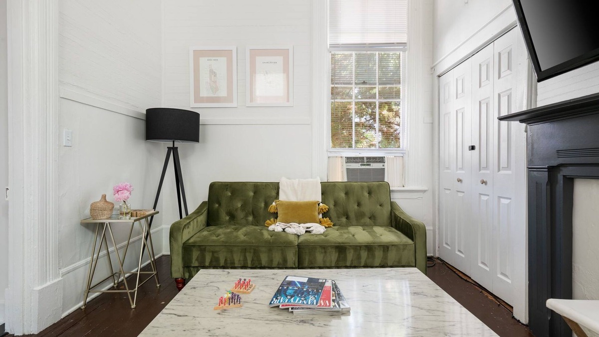 Harleston Village Apartment | Walk Everywhere Downtown - Charleston Retreat for 2 - Near Dining & Nightlife