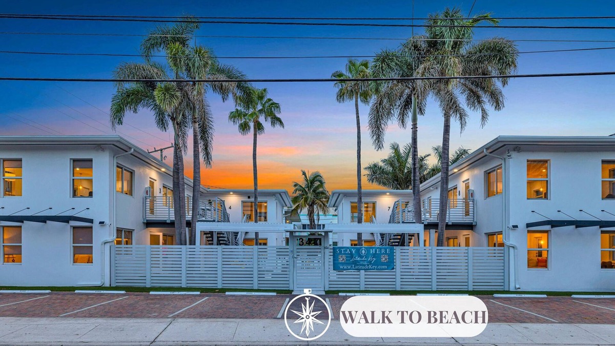 Barrier Island House | Walk to Beach/8 Suites - Private Entrances/Hot Tubs/ Birch Key | HOMES