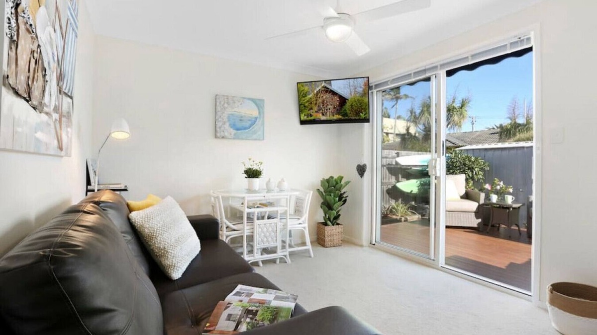 Buddina Apartment | Walk to beach, pet-friendly - Book now for Spring