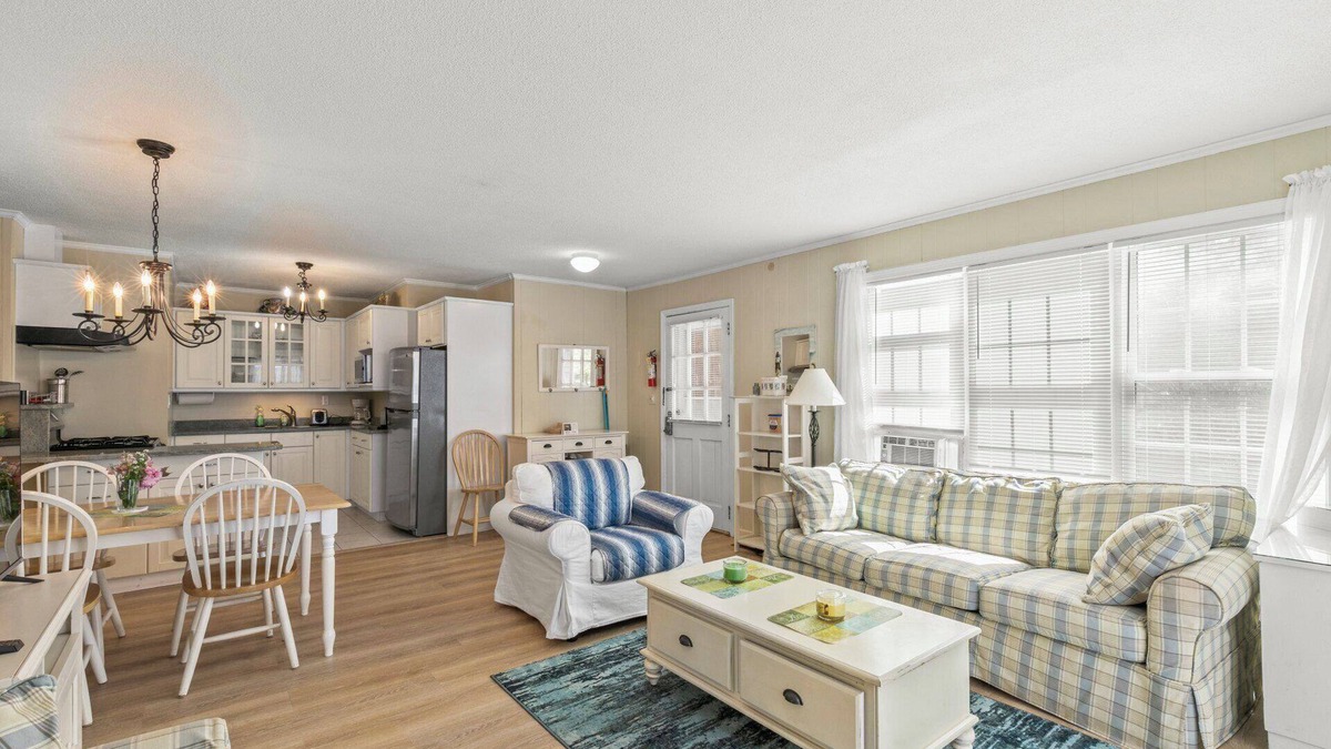 Hyannis Apartment | Walk To Beaches, Main Street, and Harbor. 1BR Cottage. Quiet Area. Captain Gosnold Village 18A
