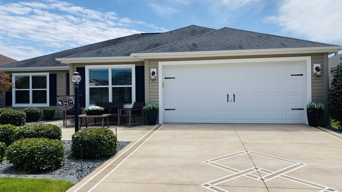 Village of Collier House | Walk To Brownwood Paddock Square, Restaurants & Nightly Entertainment