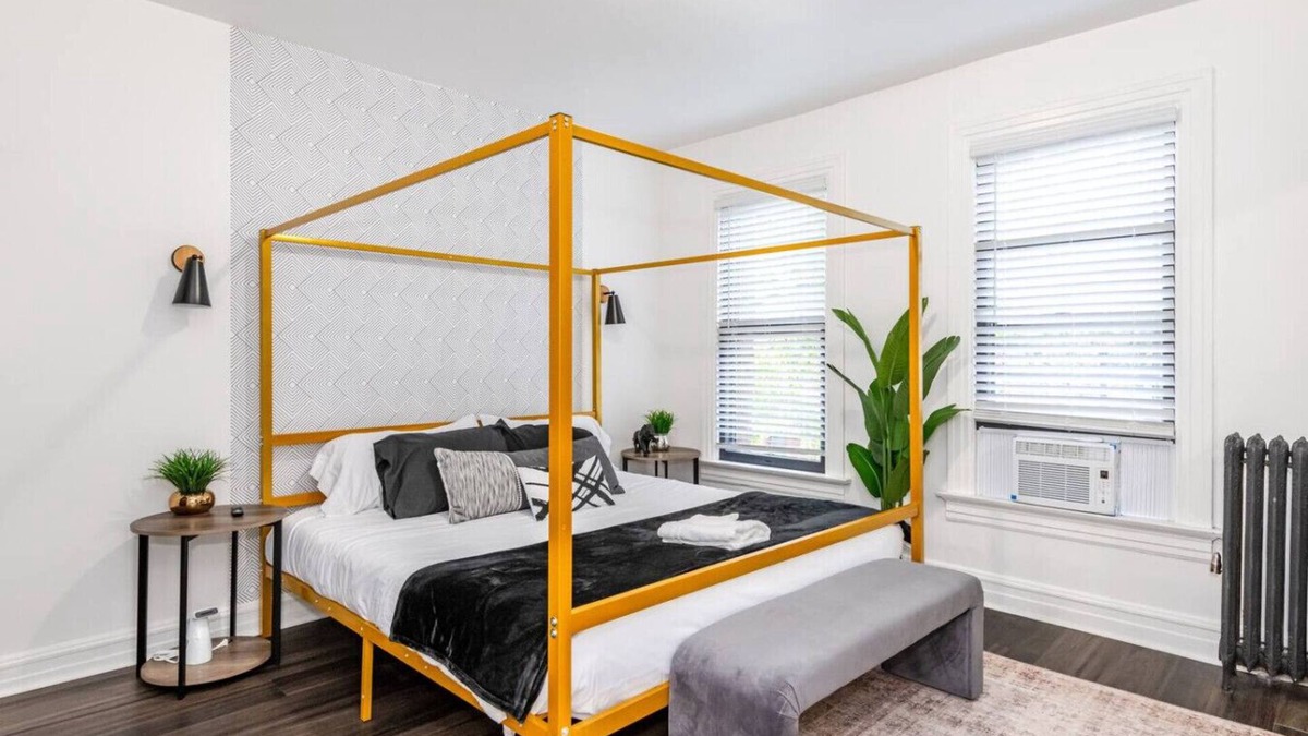 Downtown Dayton Apartment | Walk to Dining & Attractions | Free Coffee