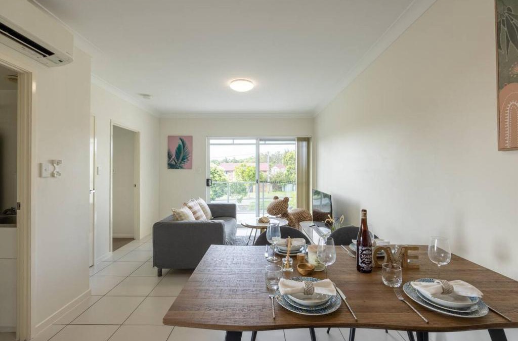 Springwood Apartment | Walk to everything Modern 2Beds Apt with Easy Access