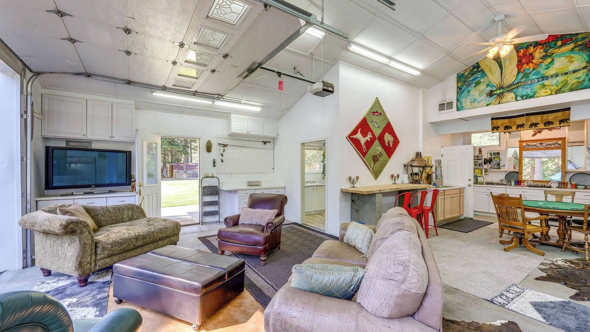 Libby Apartment | Walk to Happys Inn: Studio w/Outdoor Space!