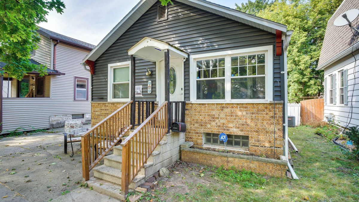 Fond du Lac House | Walk to Main St Fond du Lac: Retreat w/Yard