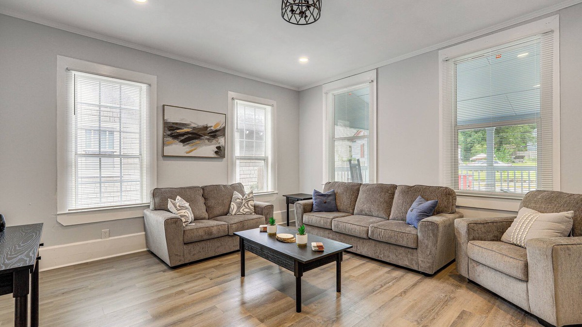Macon House | Walk to Mercer University: Home w/Yard in Macon!