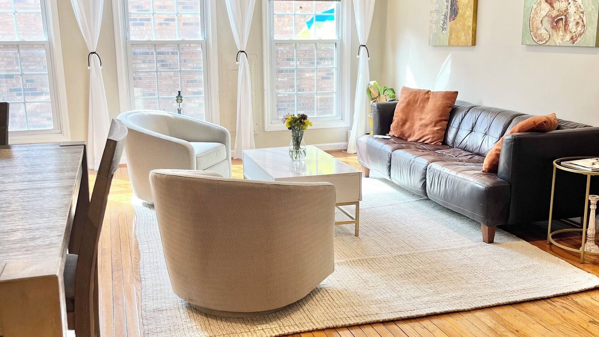 Navy Yard House | Walk to Nats and Audi Stadiums, close to Museums and US Capital w/Free Parking