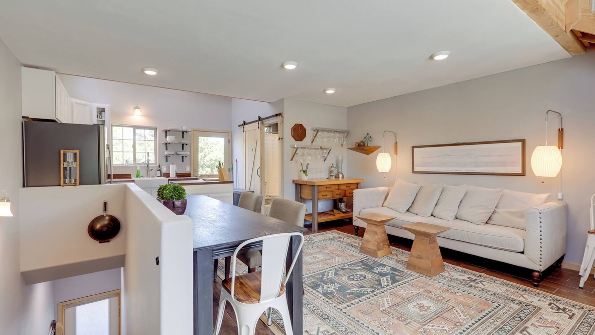 Southside Apartment | Walk to NAU & Dtwn Flagstaff: Studio w/Balcony!