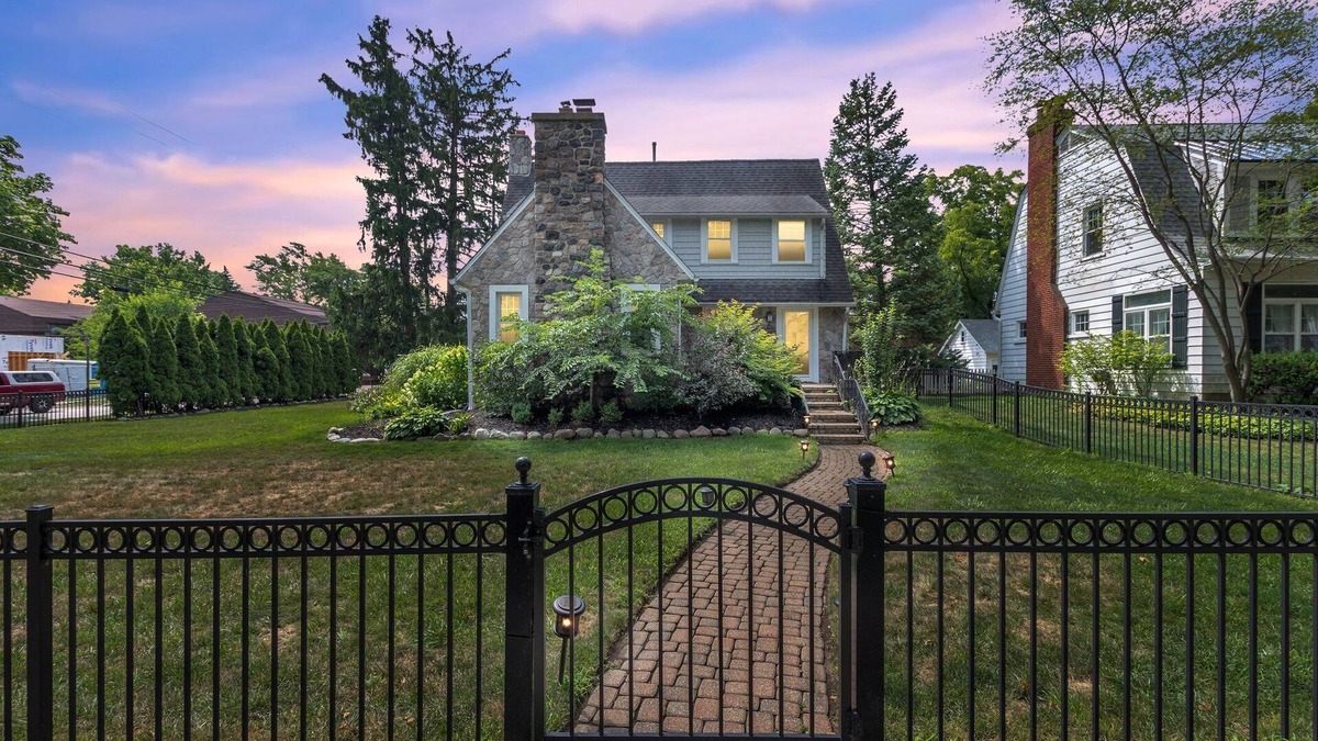 Birmingham House | Walk to shopping, Charming Modern European cottage with huge deck