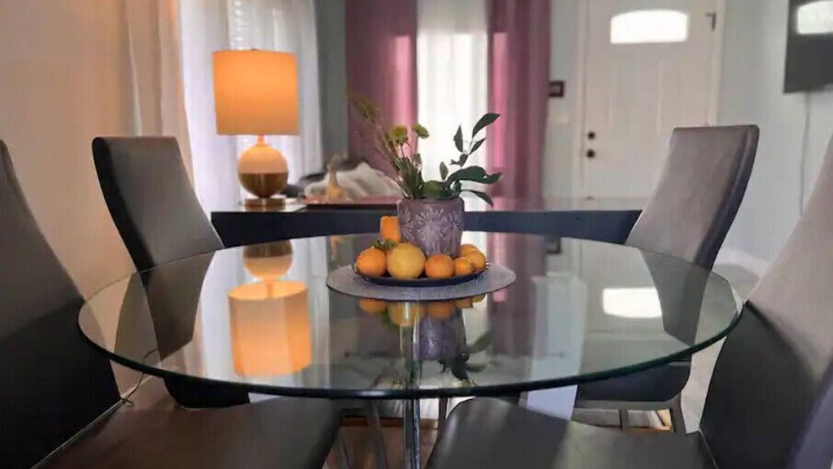 Glendale House | Walk To the Americana! Short Drive Universal,Hollywood, Beverly ect