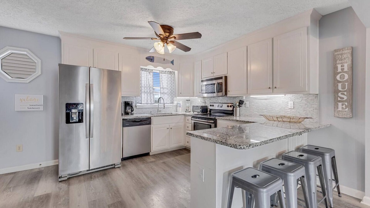 North Carolina Coast House | Walk to the Beach - Complex Pool - Coastal Charm - Great Escape