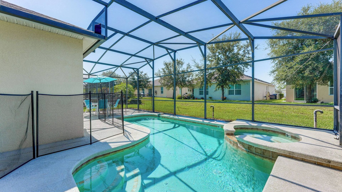 Haines City House | Walk to Tower Lake: Family Home in Gated Community