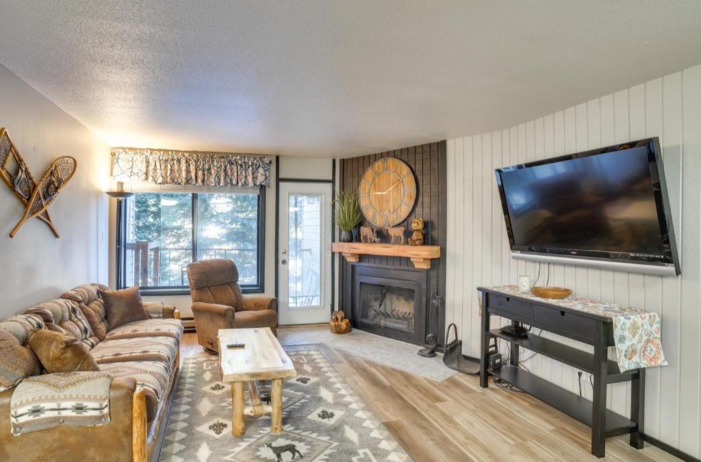 Brian Head Apartment | Walkable Brian Head Condo Steps to Ski Resort!