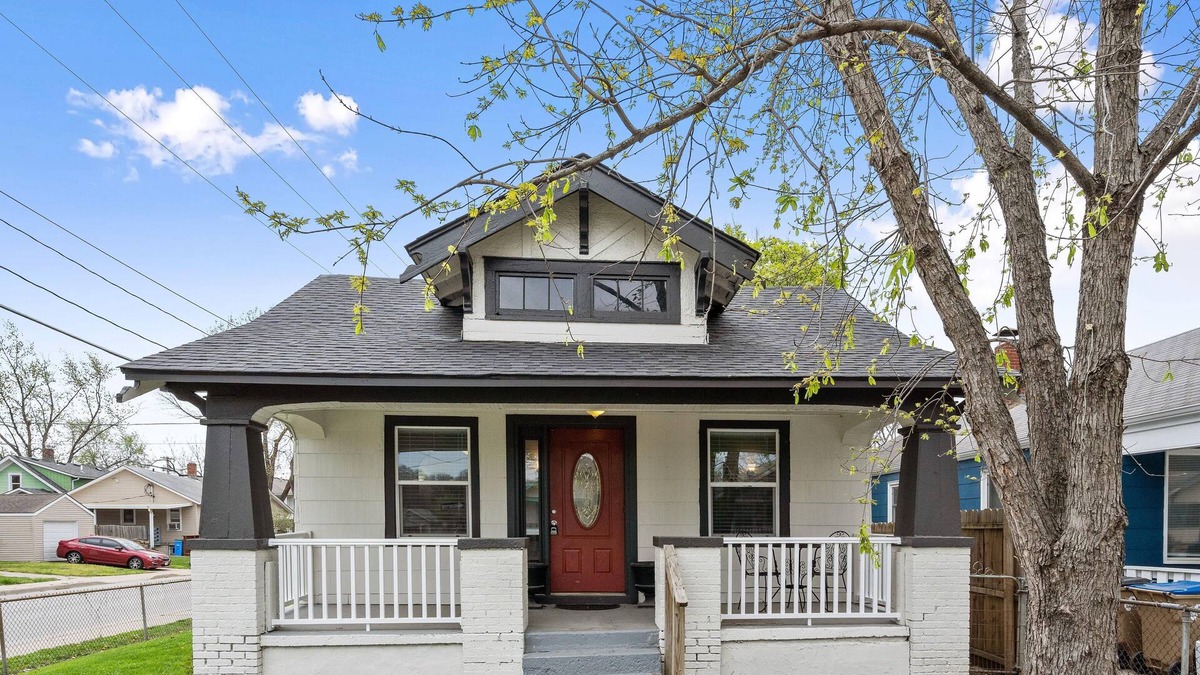 North Kansas City House | Walkable Pet Friendly North KC Bungalow!