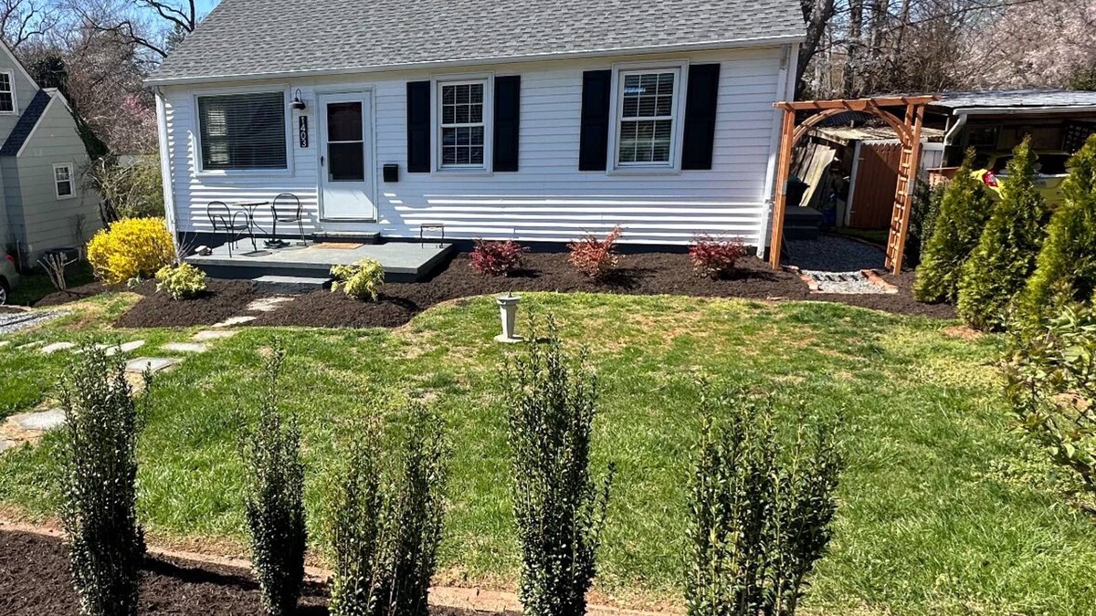Fry's Spring House | Walkable to UVA