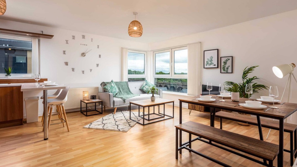 Kilmarnock Apartment | Walker Suite No54 - Donnini Apartments