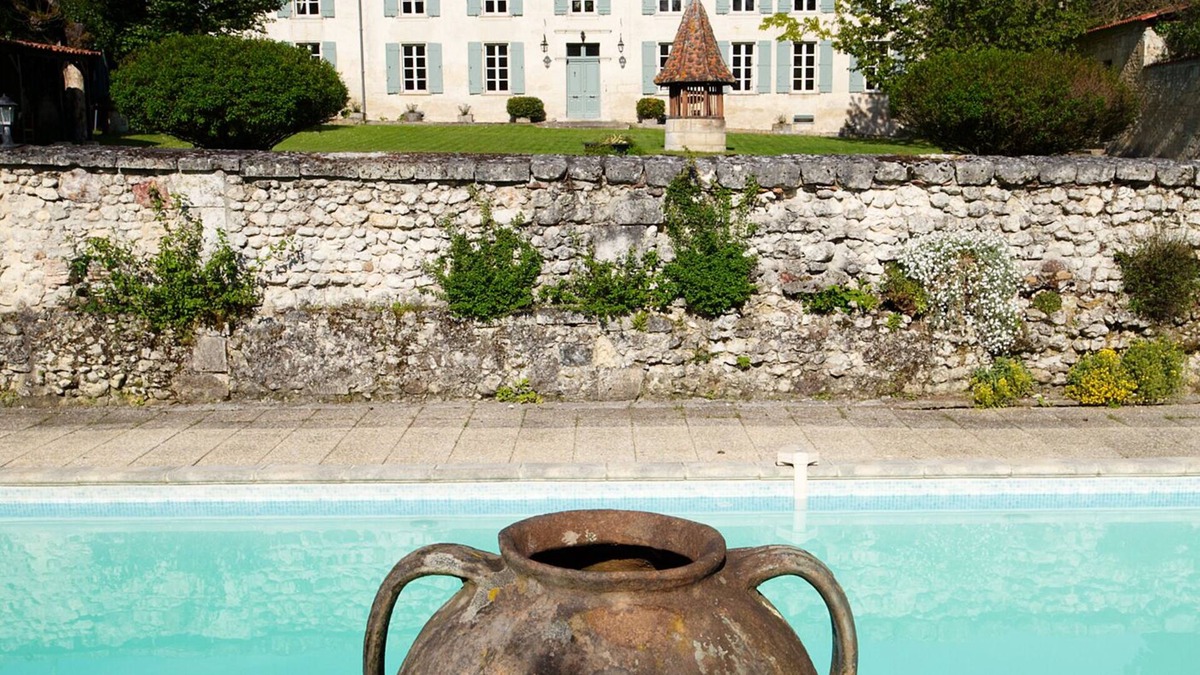 Saint-Romain House | Walking distance to Aubeterre - Gorgeous Country Manor for families, heated pool