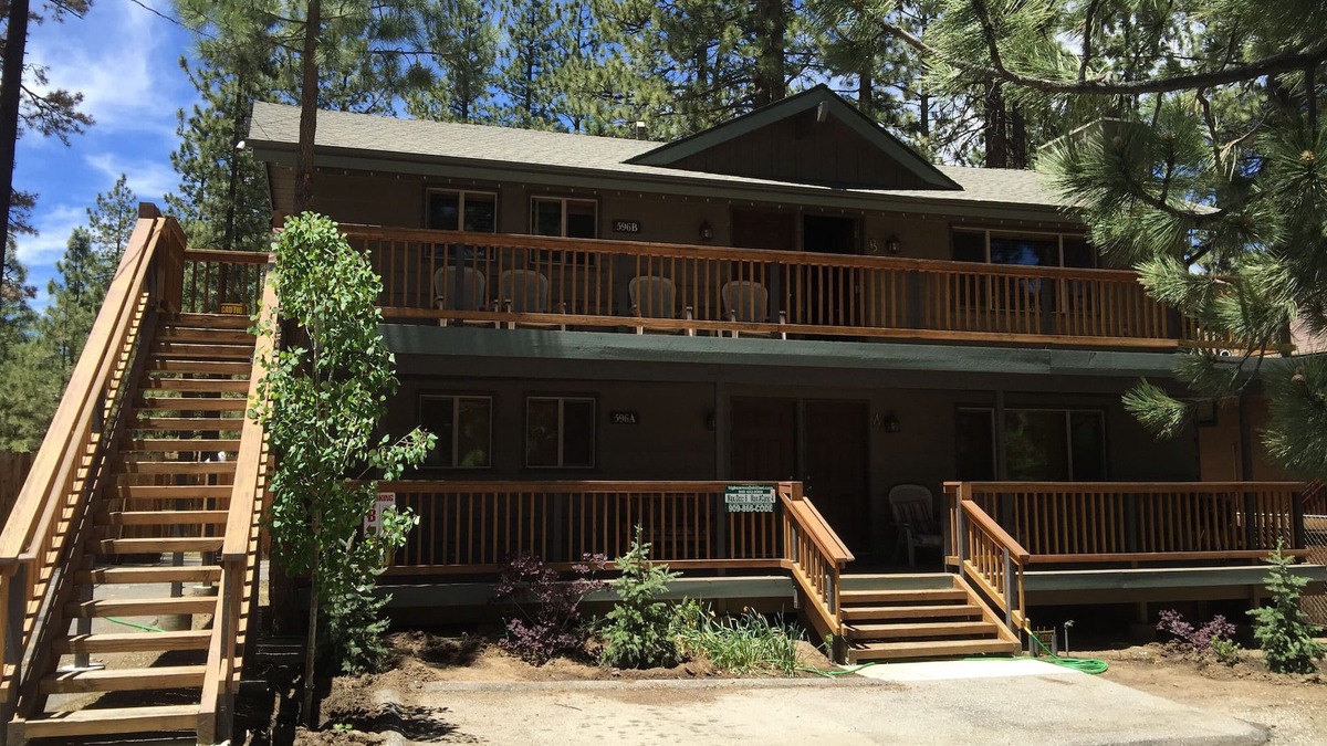 Summit Estates Cabin | Walking distance to Snow Summit Resort.