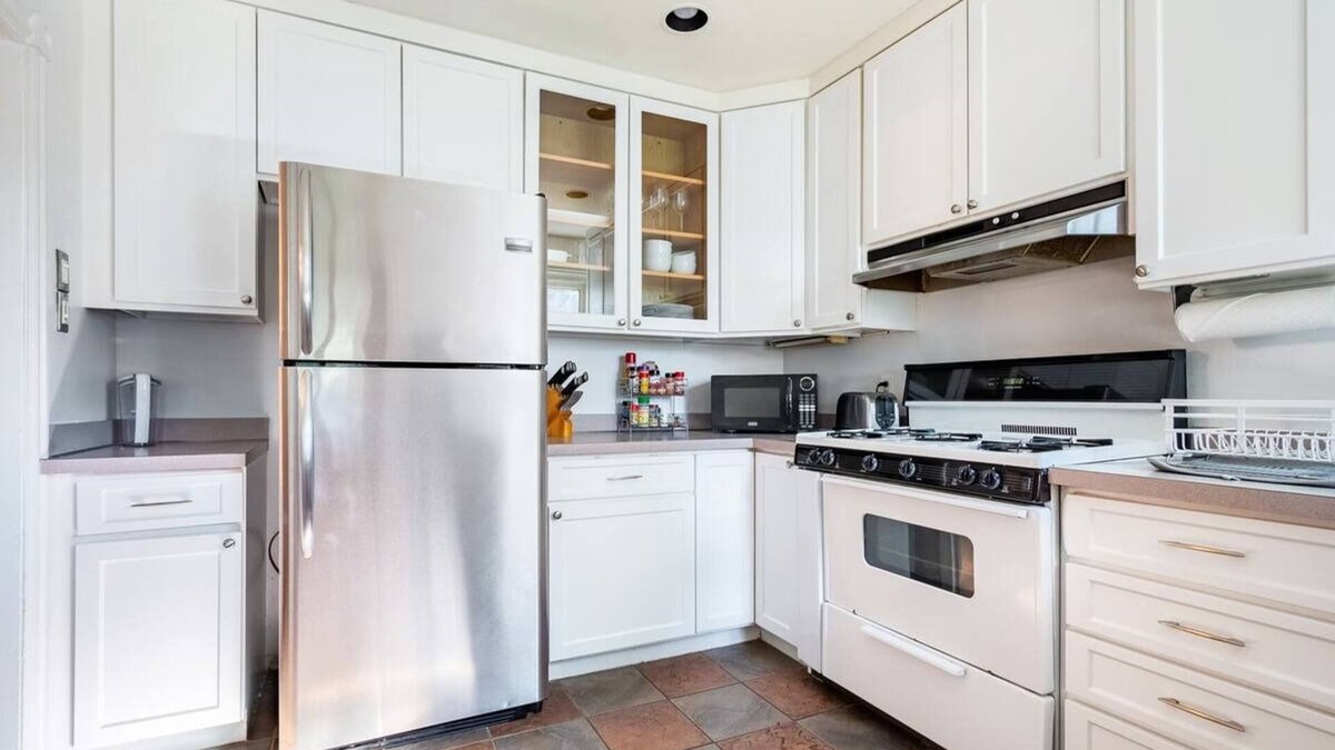 Wilmington House | Walking distance to everything Heart of Trolley Sq