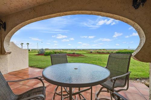 Beverly Beach House | Walking on Sunshine