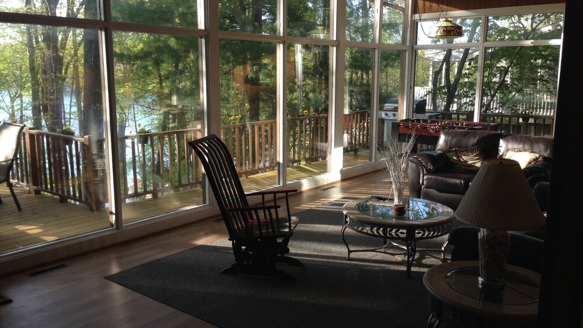 High Point House | Walls Of Glass Overlook Tranquil Deep Water Cove - Incredible Mid-Lake Location