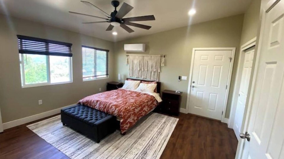 Badger Cottage | Walnut Cottage-Grants Grove Sequoia