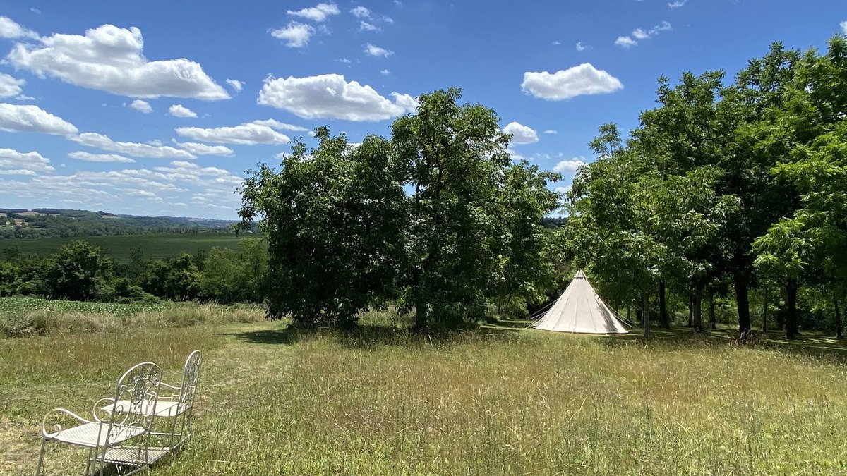 Moncrabeau RV Rental | Walnut View Tent @finders Keepers France. Adults Only Retreat. 13 Acres and Lake
