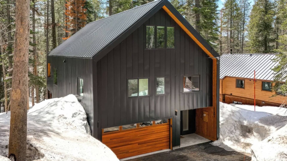Soda Springs House | Wander Donner Summit
