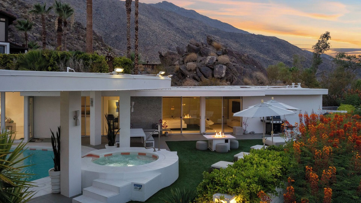 Cahuilla Hills House | Wander Palm Springs Canyon w/Pool & Hot Tub – 3 Bedrooms, Sleeps 6