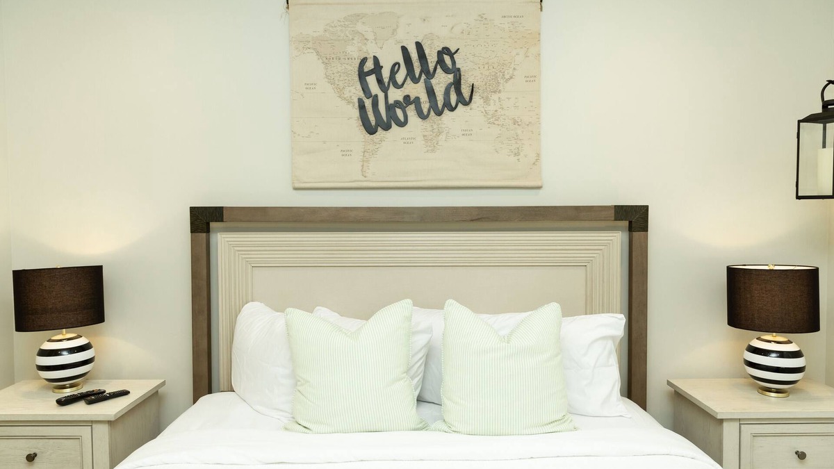 Washington Fields Condo | ✈️ Wanderlust - POOL IS OPEN!