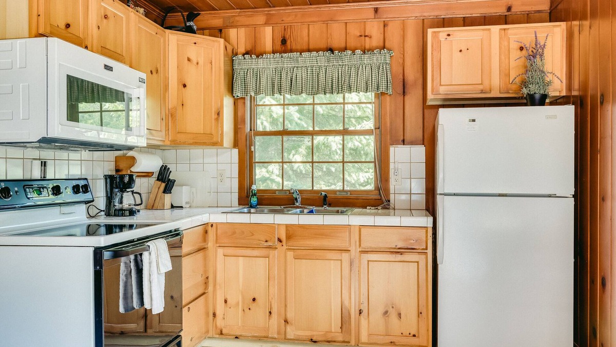 St Croix Falls Cabin | Wannigan Point Cabin #4