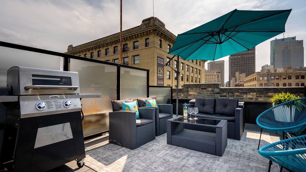 Exchange District Condo | Warehouse Loft in Exchange District w/Parking!