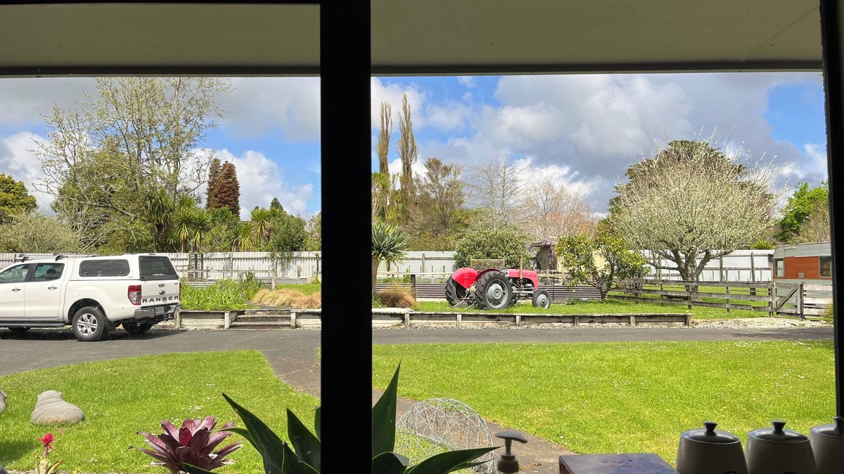 Warkworth House | Warkworth lifestyle farm with pool, easy access to towns, beaches, walks