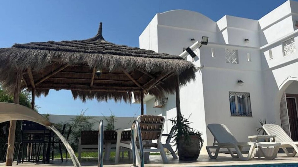 Triffa Villa | Warm and intimate villa