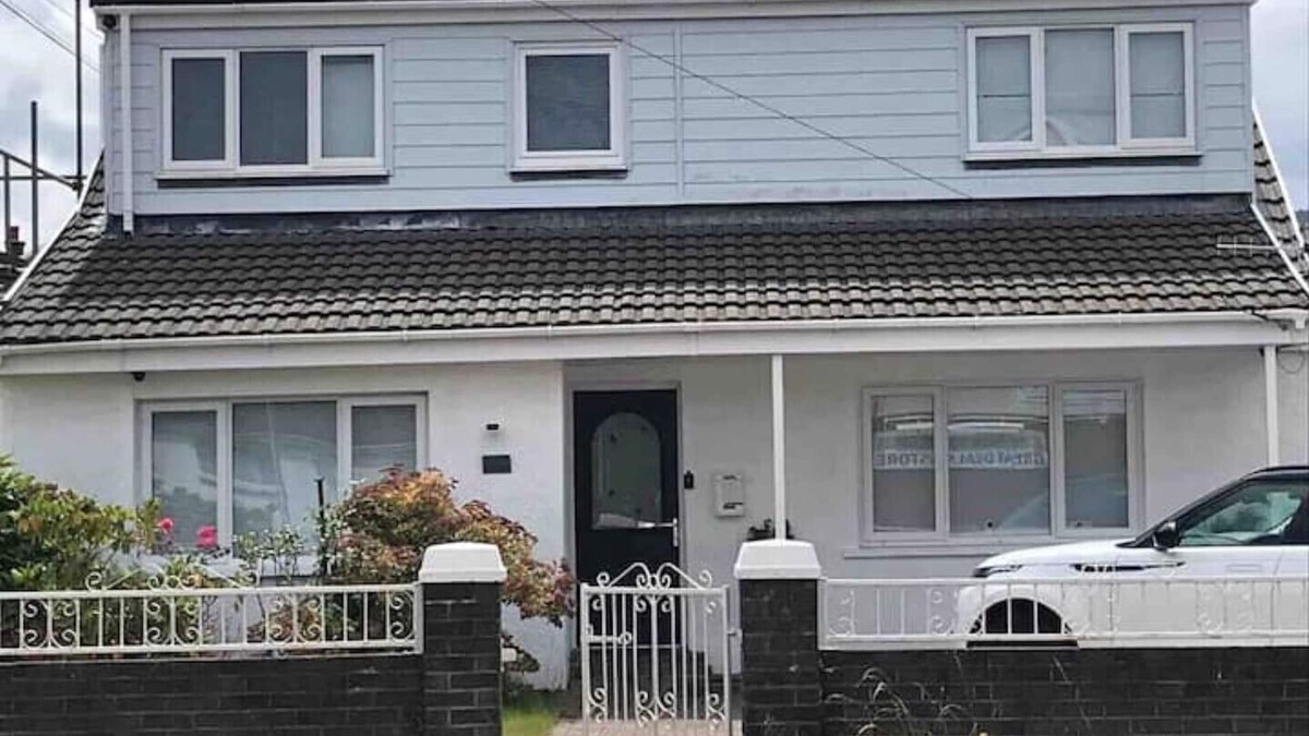 Merthyr Tydfil House | Warm and Inviting home in Fairview - With Outdoor Hot tube
