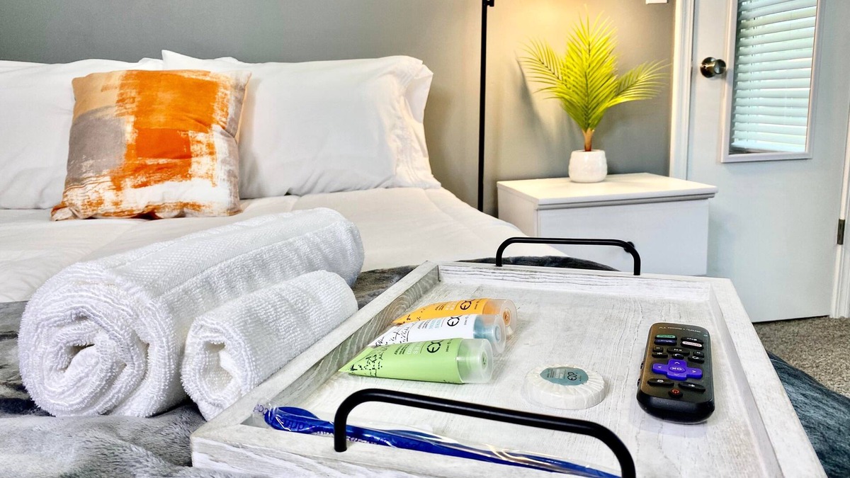 Clarksville House | Warm Family Comfort w/Home Theater