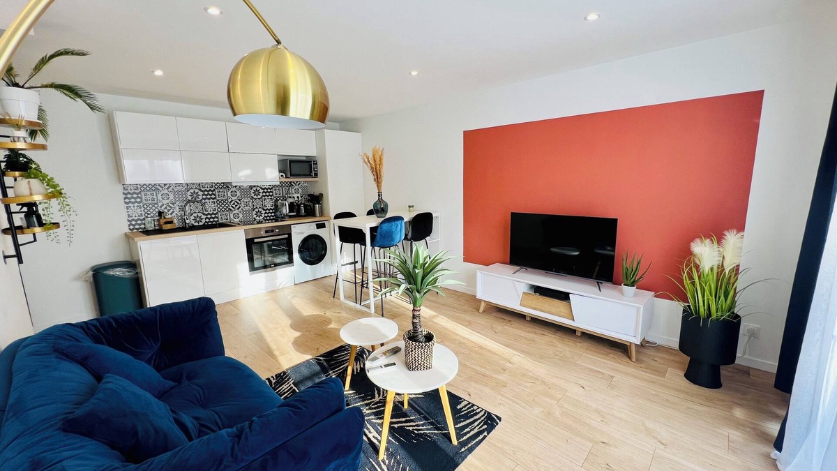 Le Marais Apartment | Warm, modern cocoon 5 minutes from the center