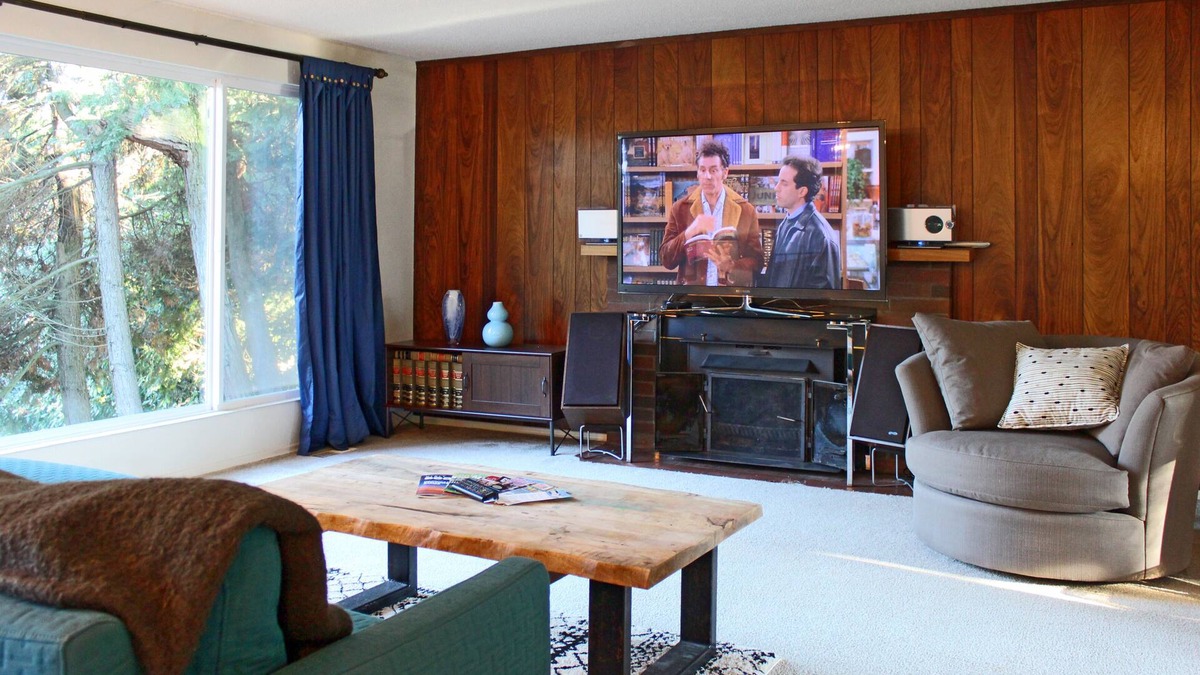 Inglewood-Finn Hill House | Warm welcome Kirkland/Finn Hill