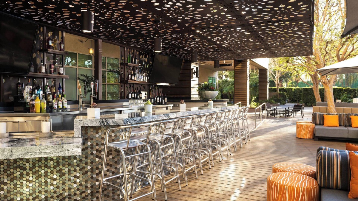 Warner Center Hotel | Warner Center Marriott Woodland Hills