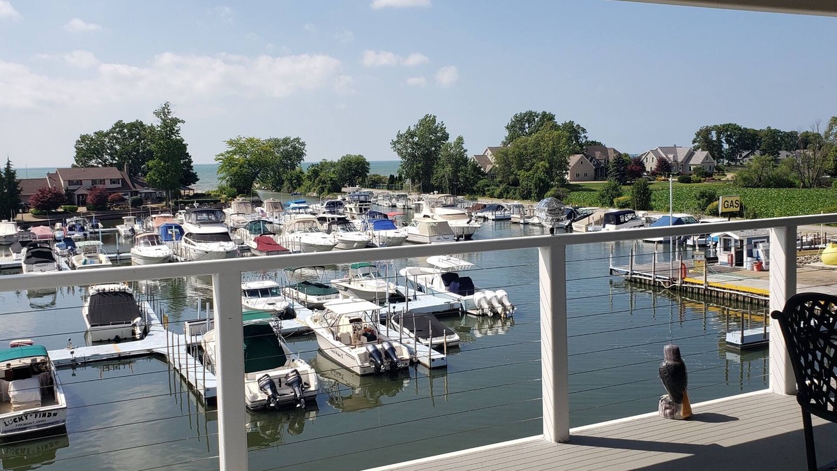 Gypsum Condo | Water Front Family Retreat