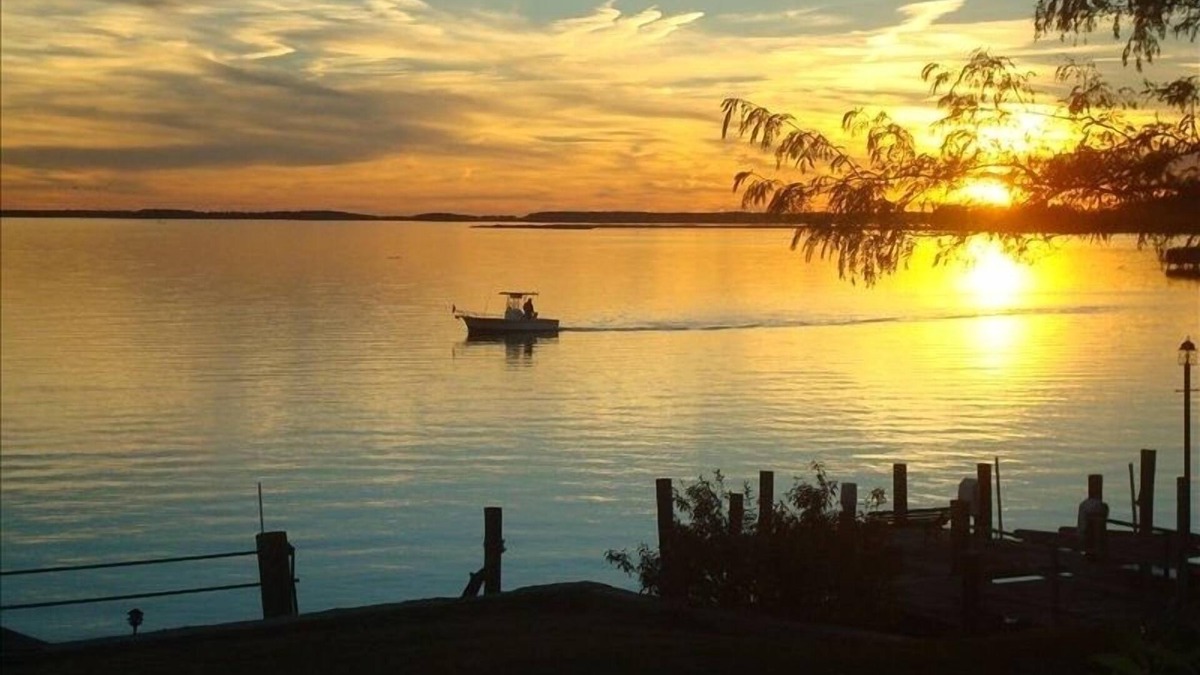 Chestertown House | Water Front Retreat - Sunrise and Sunset Water Views - Lots of Amenities