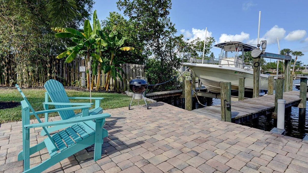 Palm City House | Water Front up to 8 pp w! +GAME ROOM!