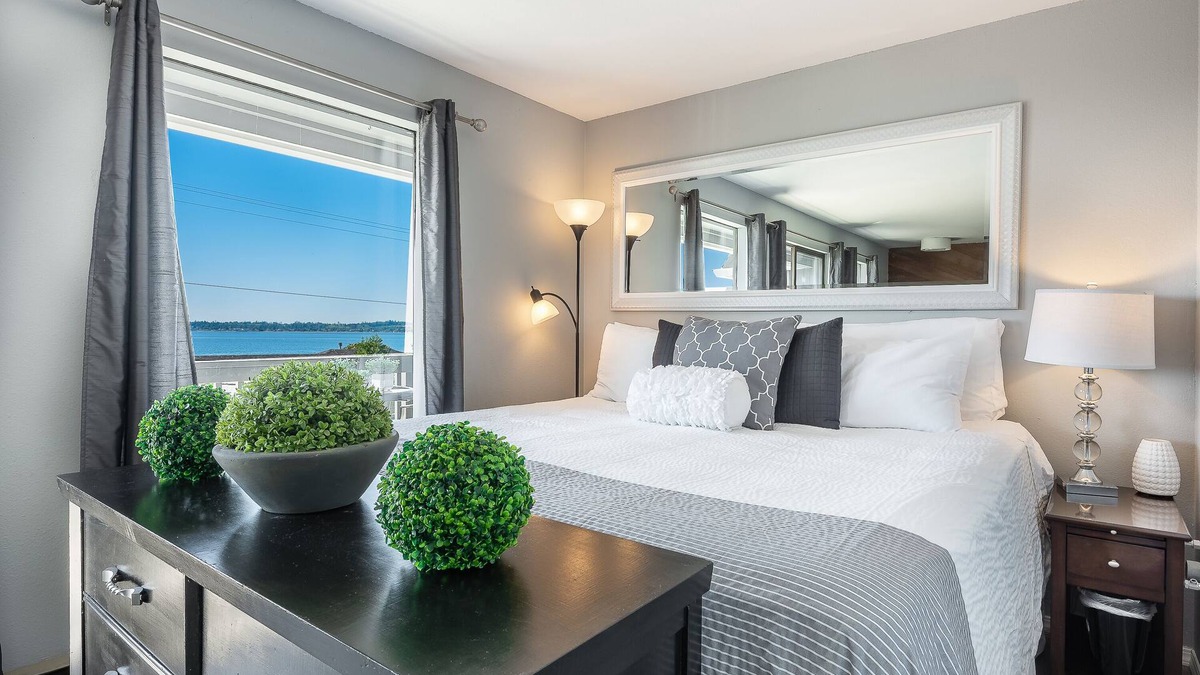 Birch Bay Condo | Water View From Every Window With Steps From The Beach