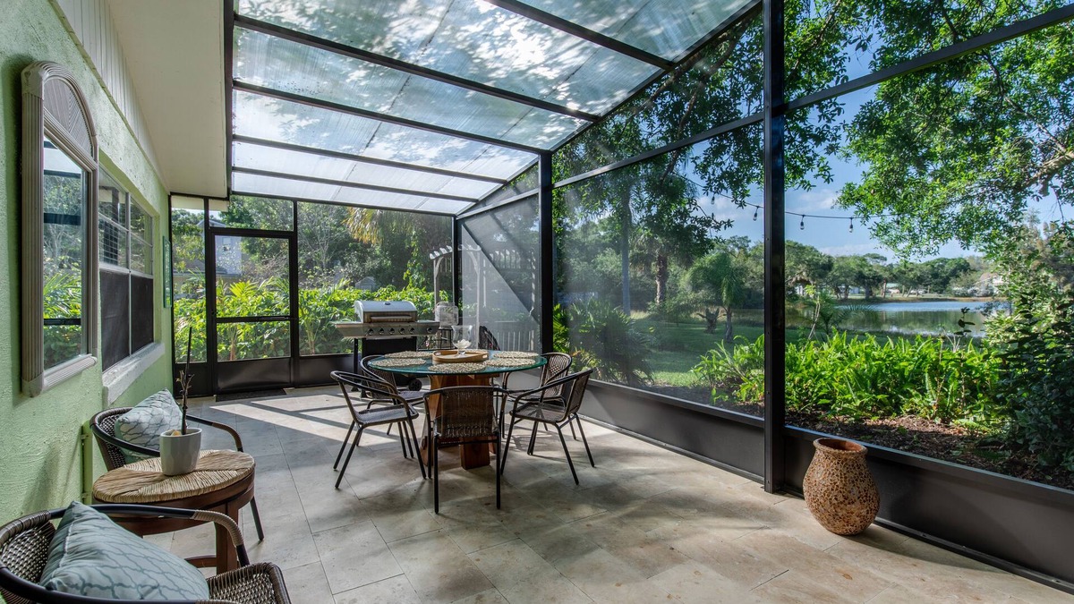 Florida Ridge House | Water View Garden Oasis-15 minutes to the beach