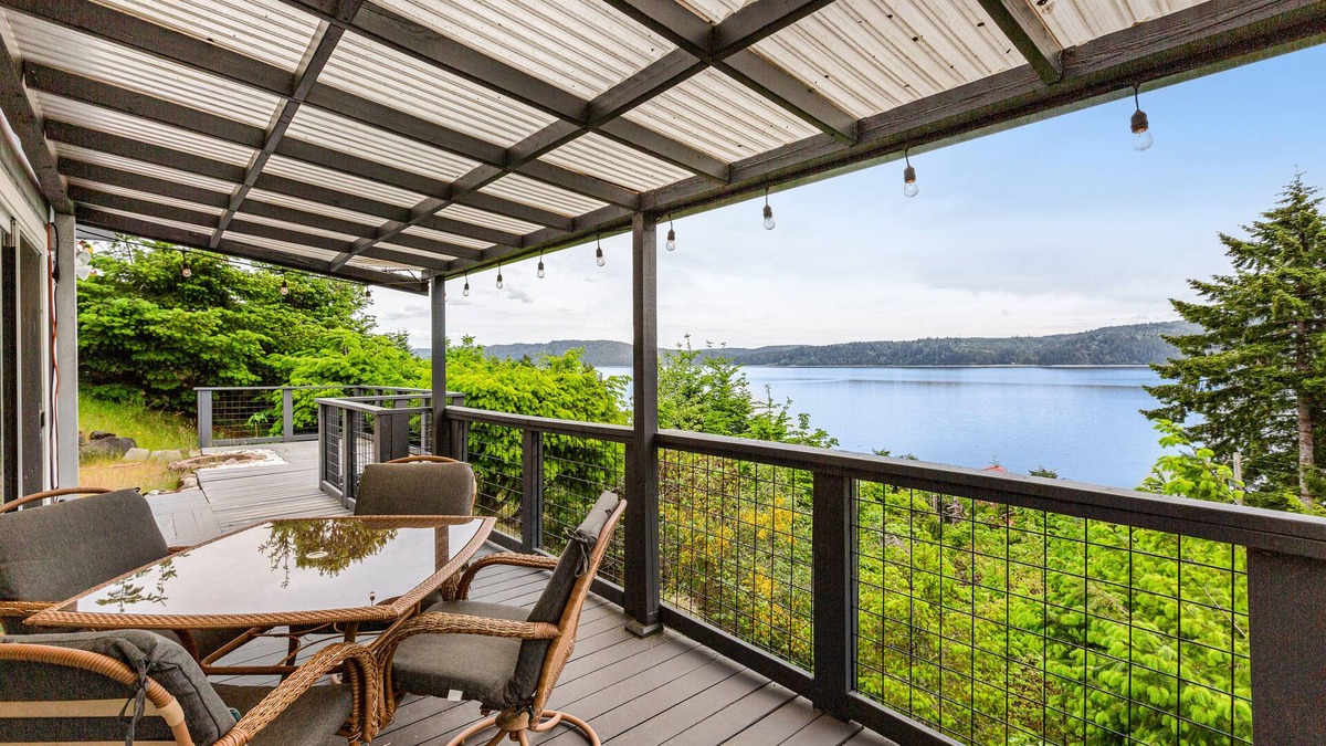 Hoodsport House | Water-view home overlooking Hood Canal with large deck & firepit - dog-friendly