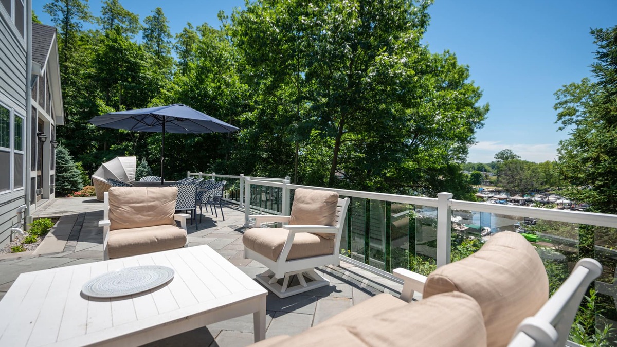 South Haven House | WATER VIEW@MarinaResort w/POOL + LARGE SunRoom & Patio