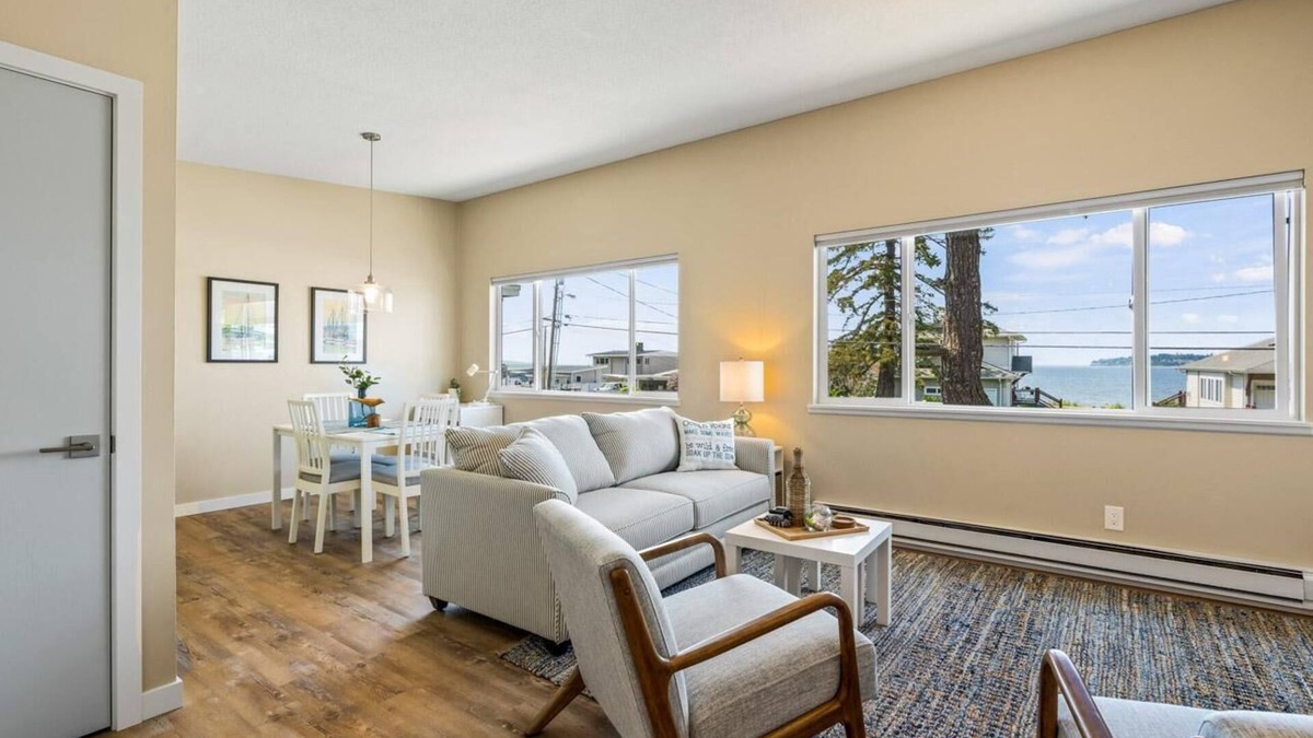 Birch Bay Condo | Water view, public beach WIFI BBQ -PCA