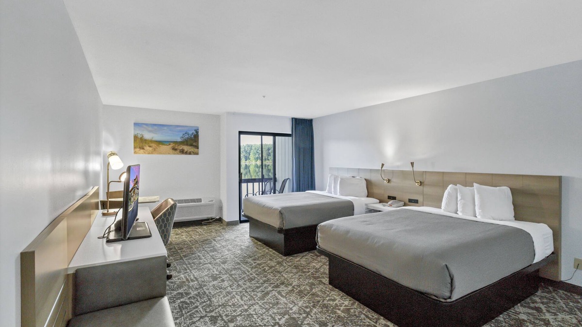 Chesterton Hotel | Waterbird Lakeside Inn