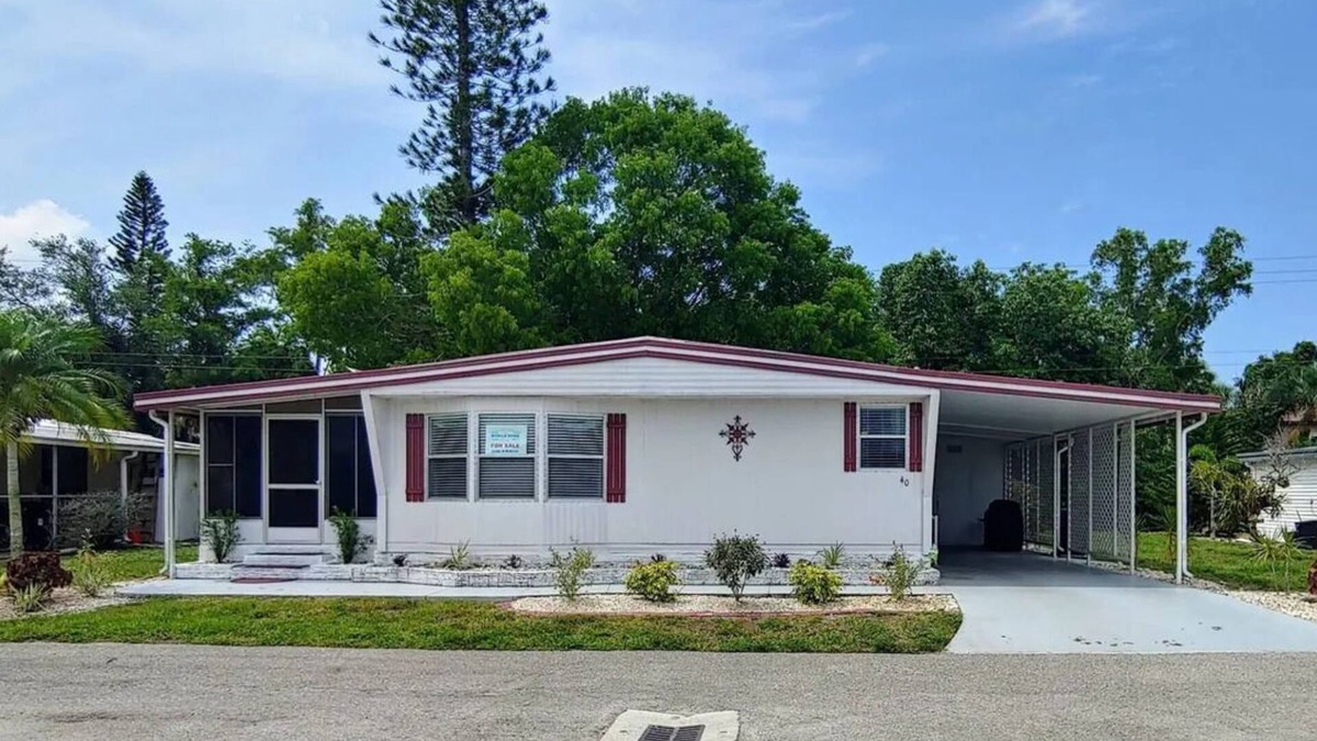Jamaica Bay House | Waterfront 2BR Getaway in Jamaica Bay