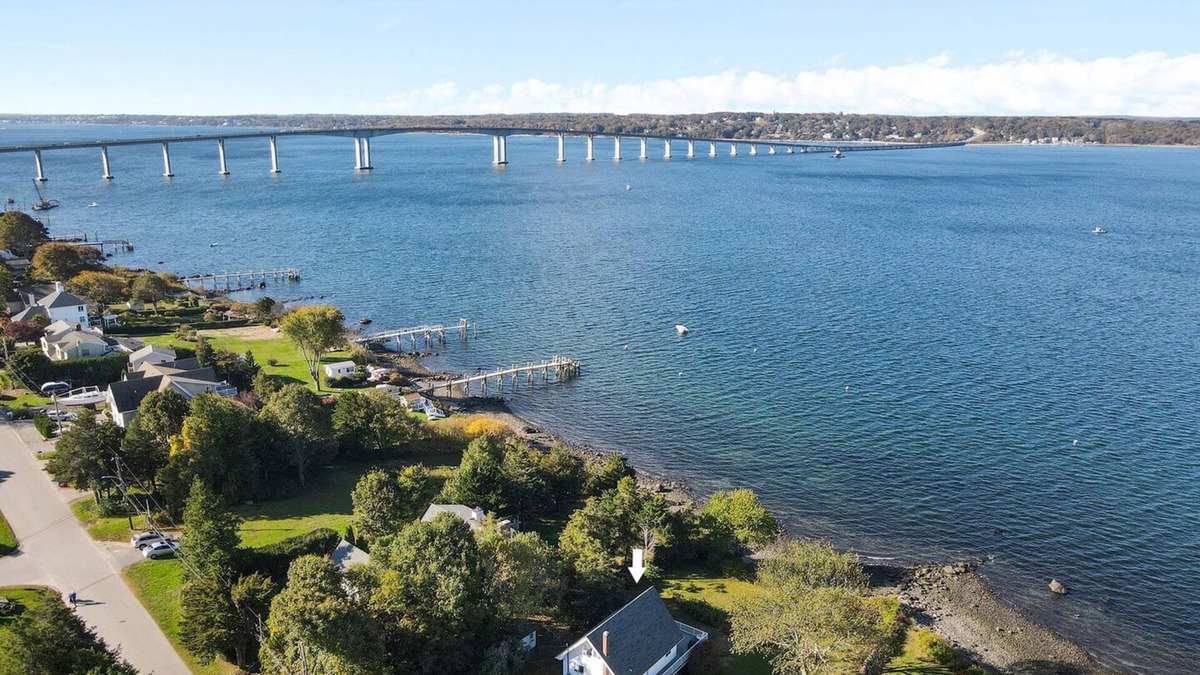 Jamestown Shores House | Waterfront A-frame Chalet with shore beach overlooking Narragansett Bay